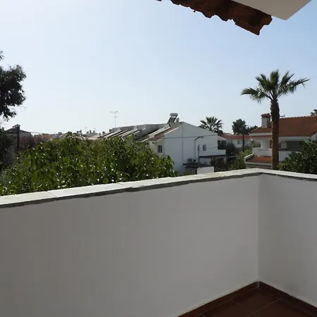 Delmare Manchy's Summer Oasis Holiday home