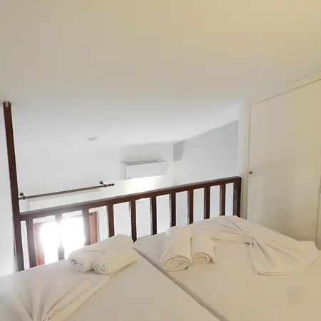 Holiday home Delmare Manchy's Summer Oasis